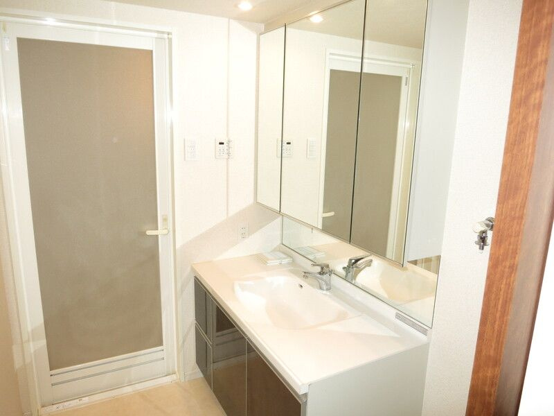 ＨＦ学芸大学レジデンスⅡの独立洗面台