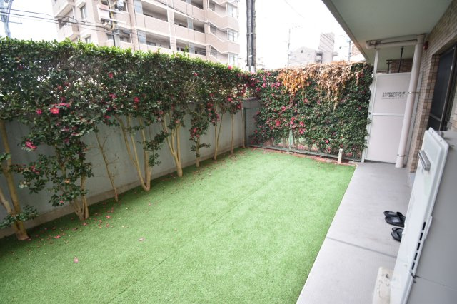 藤崎ロジュマンの庭