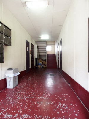 【ロビー】 | AZ12