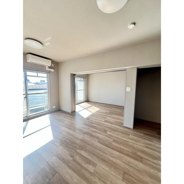 ＲＥＳＴＡ目黒の居間・リビング