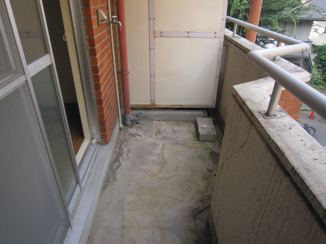 小金井市本町３丁目の賃貸マンションのバルコニー