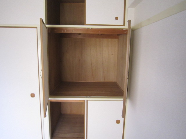 小金井市本町３丁目の賃貸マンションの収納