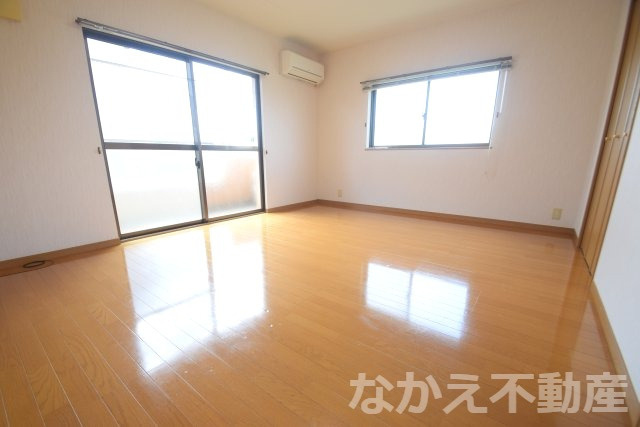 【居間・リビング】 | ゆったりとした居間です