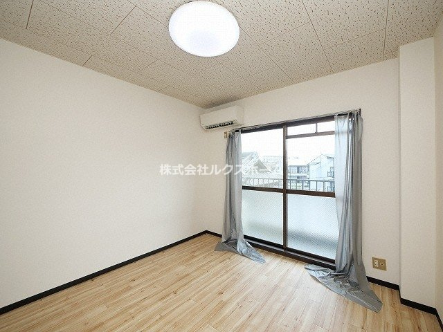 コスモセブンの寝室