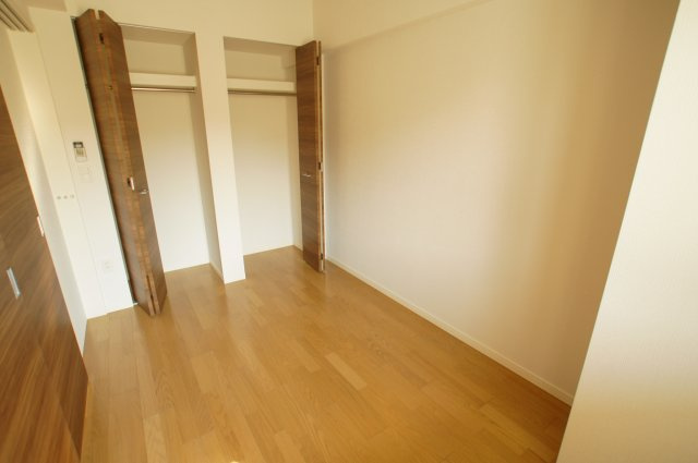 サンセリテ至誠会松崎町の洋室