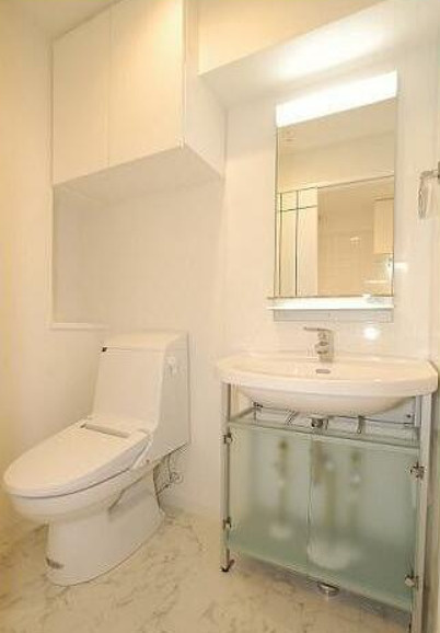 グランドコンシェルジュ南調布の洗面所