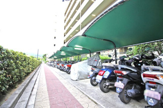 【その他】 | ユニ宇治マンション3号館 | 【敷地内バイク置場】
※駐車場等の空き状況は都度要確認