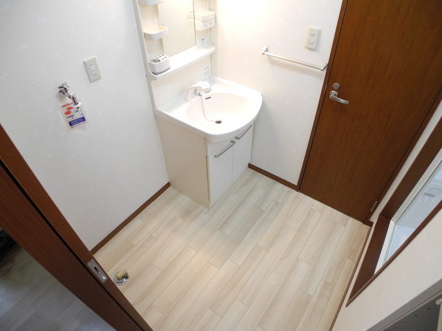 フレグランスヒルズの洗面所|※写真は202号室※現況を優先します