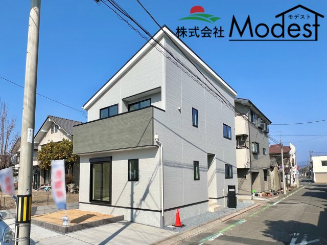 前橋朝日町2丁目の外観|年中無休で平日の仕事終わり夜２０時まで受付可能です。
事前のご予約がオススメです。お気軽にお問い合わせください。