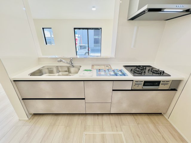 前橋朝日町2丁目のキッチン|ご家族との会話も弾む、対面キッチン♪