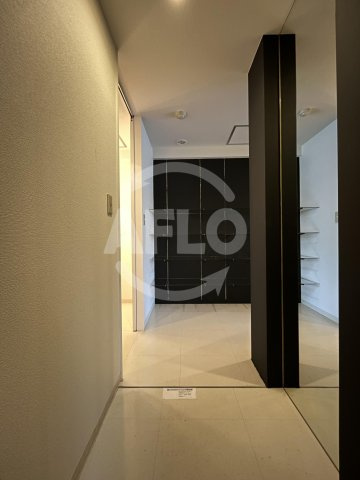 レキシントン・スクエア新町の玄関|レキシントン・スクエア新町　　玄関