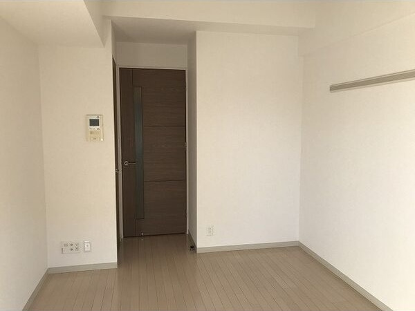 プレサンスSAKAE白川公園IIの居間・リビング