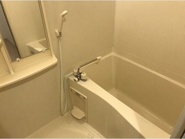 プレサンスSAKAE白川公園IIの浴室