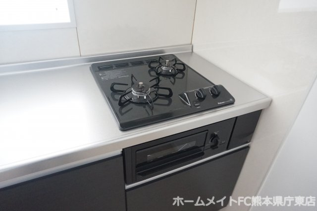 熊本市東区佐土原１丁目の賃貸マンションのキッチン