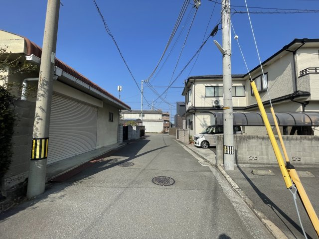 清住2丁目土地の周辺|東側前面道路です。