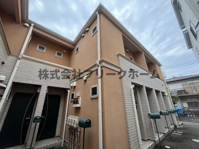 武蔵野市境南町３丁目のアパートの外観
