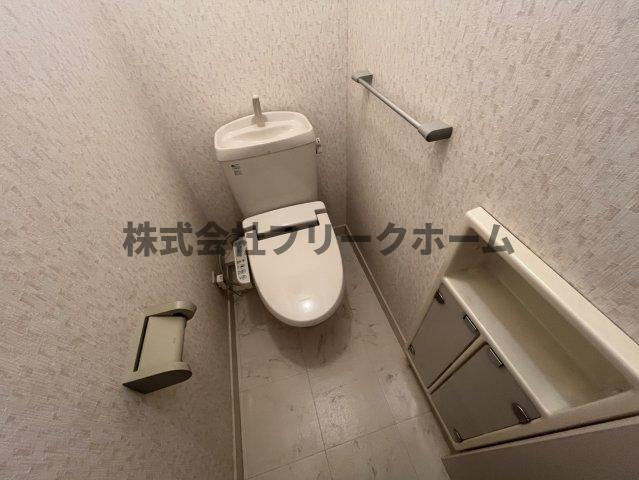 武蔵野市境南町３丁目のアパートのトイレ