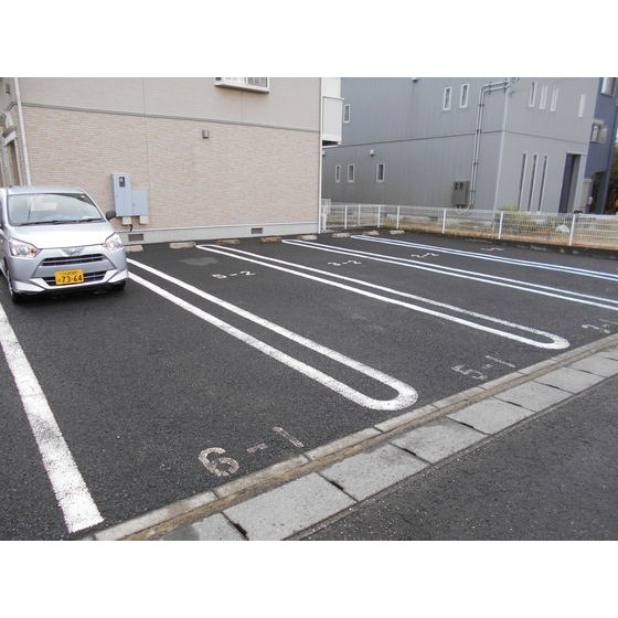 Ｍａｉｓｏｎ ｌａ ｍｅｒ Ⅲの駐車場|駐車場