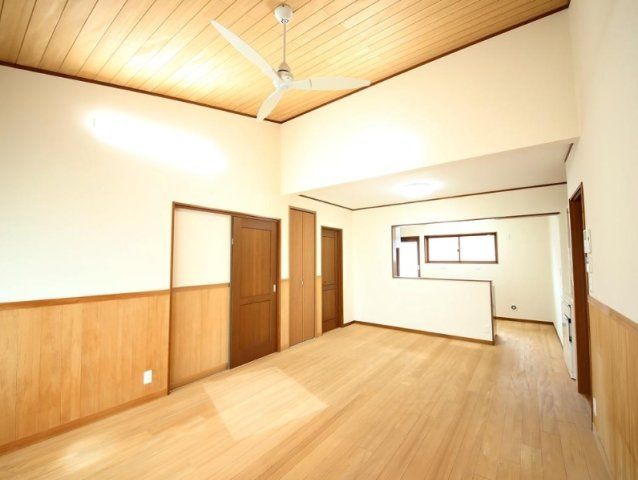 茂原市木崎　平屋中古戸建の内装|敷地約138 平成29年7月築３LDK平屋自然素材もみの木床材吹付断熱 駐車2台可家庭菜園が可能です