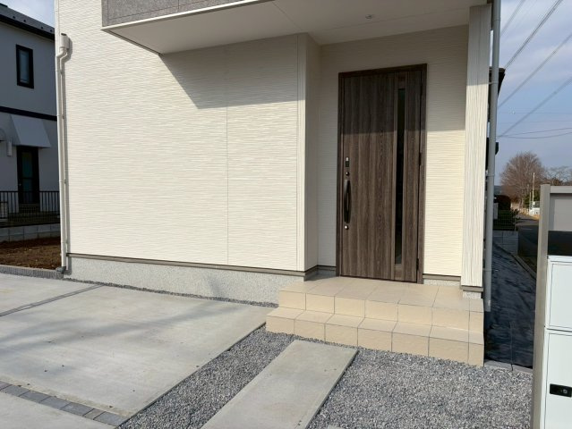 【エントランス】 | 香取市みずほ台1号棟 | 即日内覧可能です！お気軽に０４７６－３７－３８８８までお問合せ下さい。
