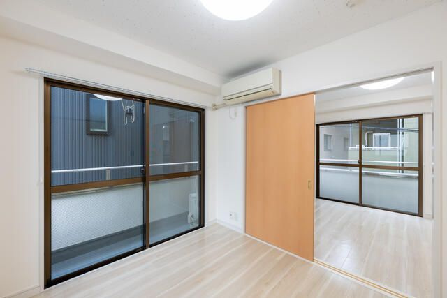 Ｒａｆｆｉｎｅの洋室