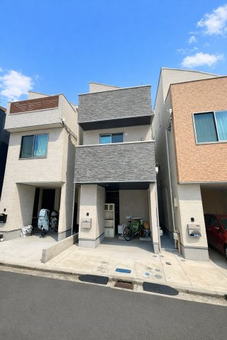 【外観】 | ◆港北区綱島東1丁目　中古戸建◆ | ◆一戸建てを中心とした街並みが整然と続き、周辺は高い建物が建っていないので、緑の多い閑静な趣を感じる環境です。街並みや周辺環境も重要なポイントです！！