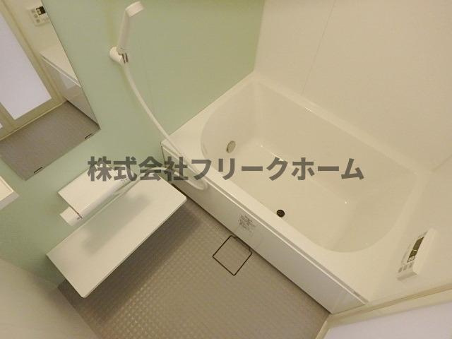 三鷹市上連雀３丁目のタウンの浴室