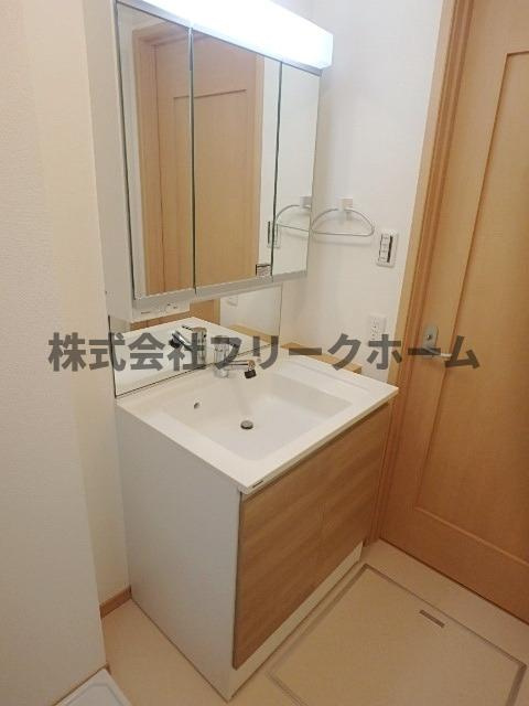 三鷹市上連雀３丁目のタウンの洗面所