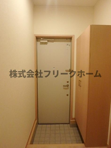 三鷹市上連雀３丁目のタウンの玄関