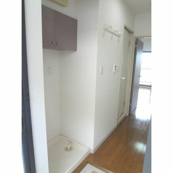 Fiore　西尾久Ⅱの設備|洗濯機置場