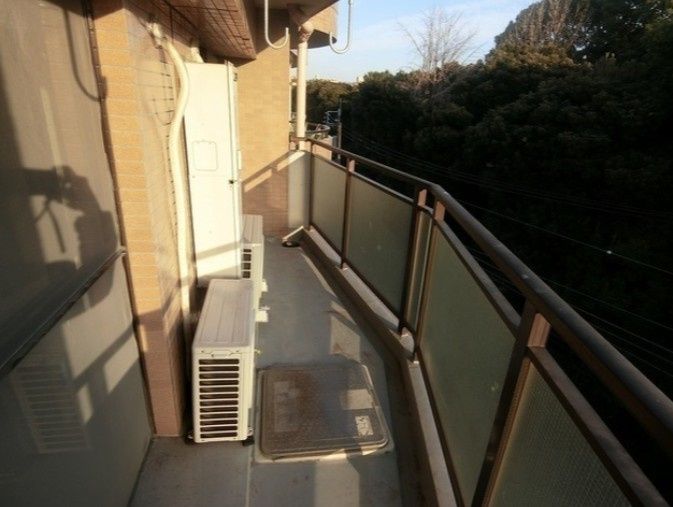 【バルコニー】