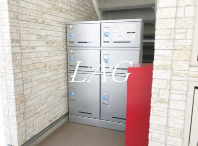 【その他】 | メルシャン | 宅配ボックスです。