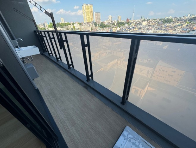 【バルコニー】