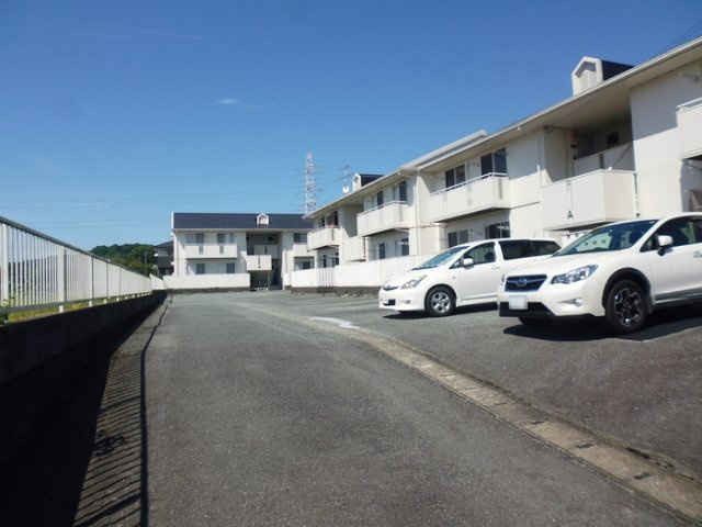 パークヒル　A棟の駐車場