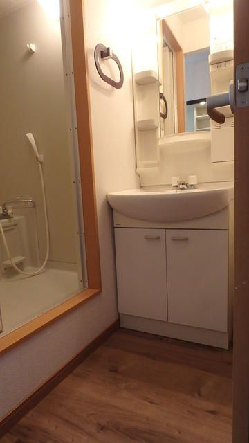 カーサ・ヨロズの独立洗面台