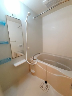 【浴室】 | ヴェルドミールⅤ | ゆったり過ごせるお風呂です