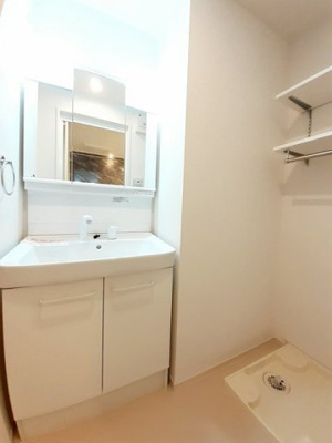 【洗面所】 | フェニックス | スペースが確保できる洗面所です