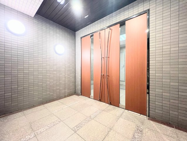 【その他共用部分】 | グレイスたまプラーザⅡ　たまプラーザ徒歩圏の人気立地/室内フルリフォーム済でそのまま入居可/南西角部屋×二重サッシ・駐車場あり | ◆その邸が魅せる、気品・上質・重厚感・極細やかさ、そのすべては訪れた者に安らぎと品性を与える特別な空間です。ここに住むからこそ意味がある。すべての（始まり）をここから迎えます。