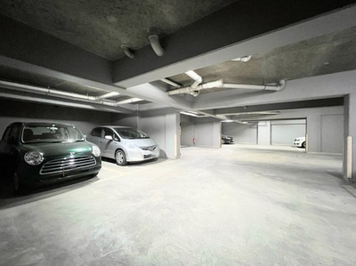 【駐車場】 | グレイスたまプラーザⅡ　たまプラーザ徒歩圏の人気立地/室内フルリフォーム済でそのまま入居可/南西角部屋×二重サッシ・駐車場あり | ◆土・日・祝日は、当社スタッフによる現地案内会を実施しております。もちろん平日のご案内も可能です。お気軽にご相談ください！！