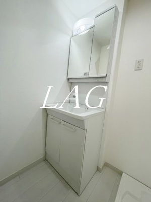 【洗面所】 | エスペランサ四ツ木 | 洗面台です。