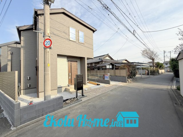 福生市熊川　全2棟　1号棟の前面道路含む現地写真