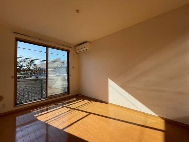 ＹＫＬ　ＦＬＡＴの居間・リビング