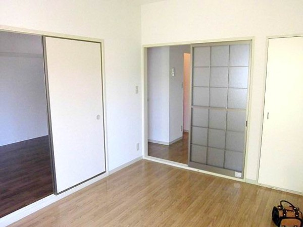 ファミールハイツの居間・リビング