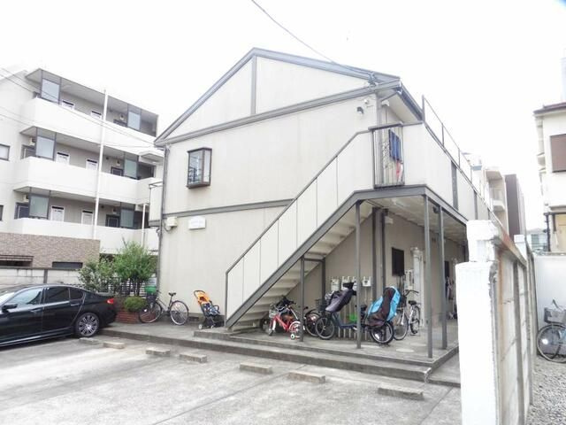 ファミールハイツの外観