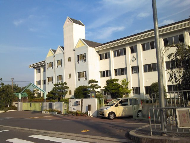 高槻市大和１丁目新築一戸建（1号地）の周辺|高槻市立阿武山小学校（徒歩約9分）