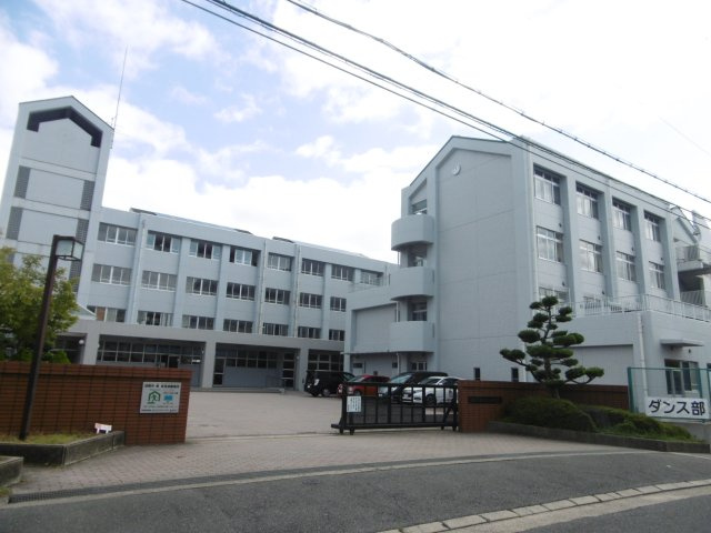 高槻市大和１丁目新築一戸建（1号地）のその他|高槻市立阿武山中学校（徒歩約19分）