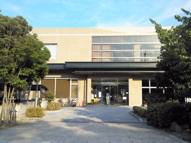 高槻市大和１丁目新築一戸建（1号地）の周辺|阿武山図書館（徒歩約13分）