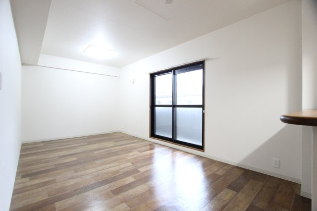 グランツの居間・リビング|※別の号室の参考写真になります。