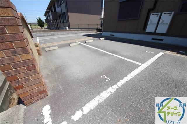 ハートフルハイツの駐車場