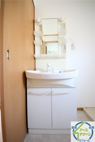 ハートフルハイツの独立洗面台